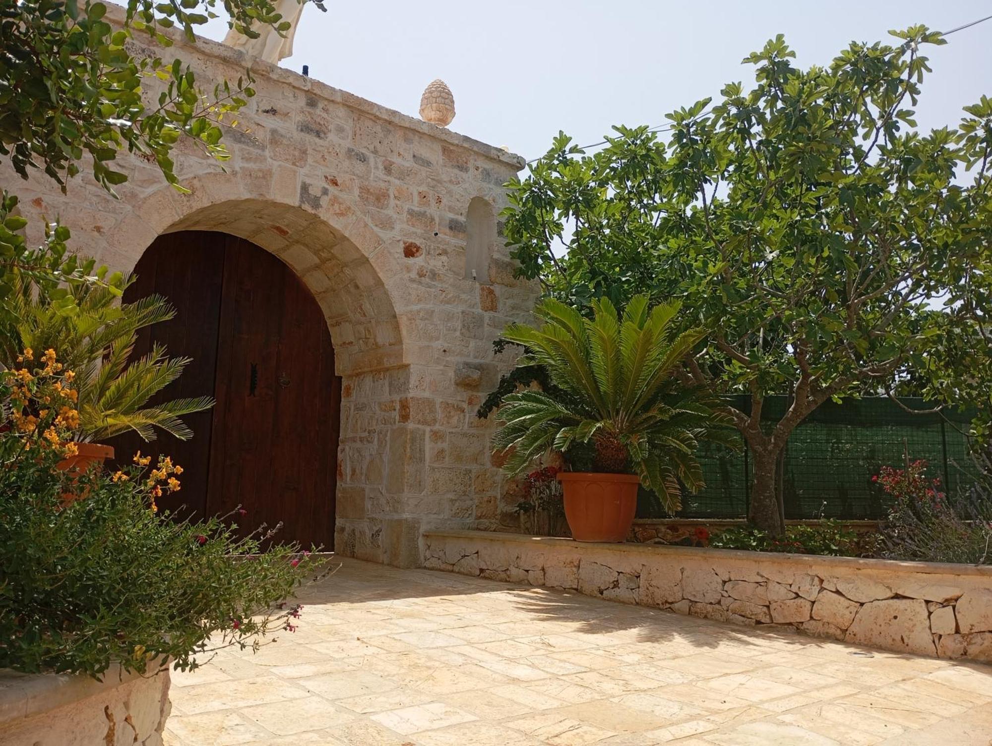 Masseria Le Betulle 圣维托诺曼 外观 照片